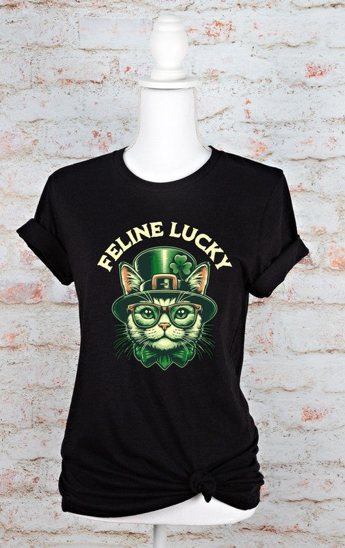 Feline Lucky Graphic Crew Neck T-Shirt