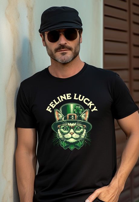 Feline Lucky Graphic Crew Neck T-Shirt